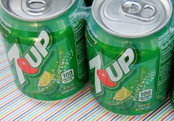 7 up cans 1